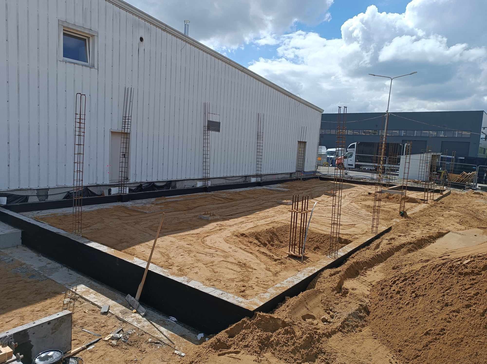 Zasypka fundamentów pod budynek Socjalny