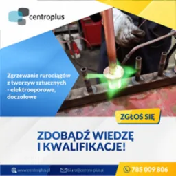 Zgrzewanie elektrooporowe rurociągów z tworzyw sztucznych, widoczny płomień palnika i rękawice ochronne.