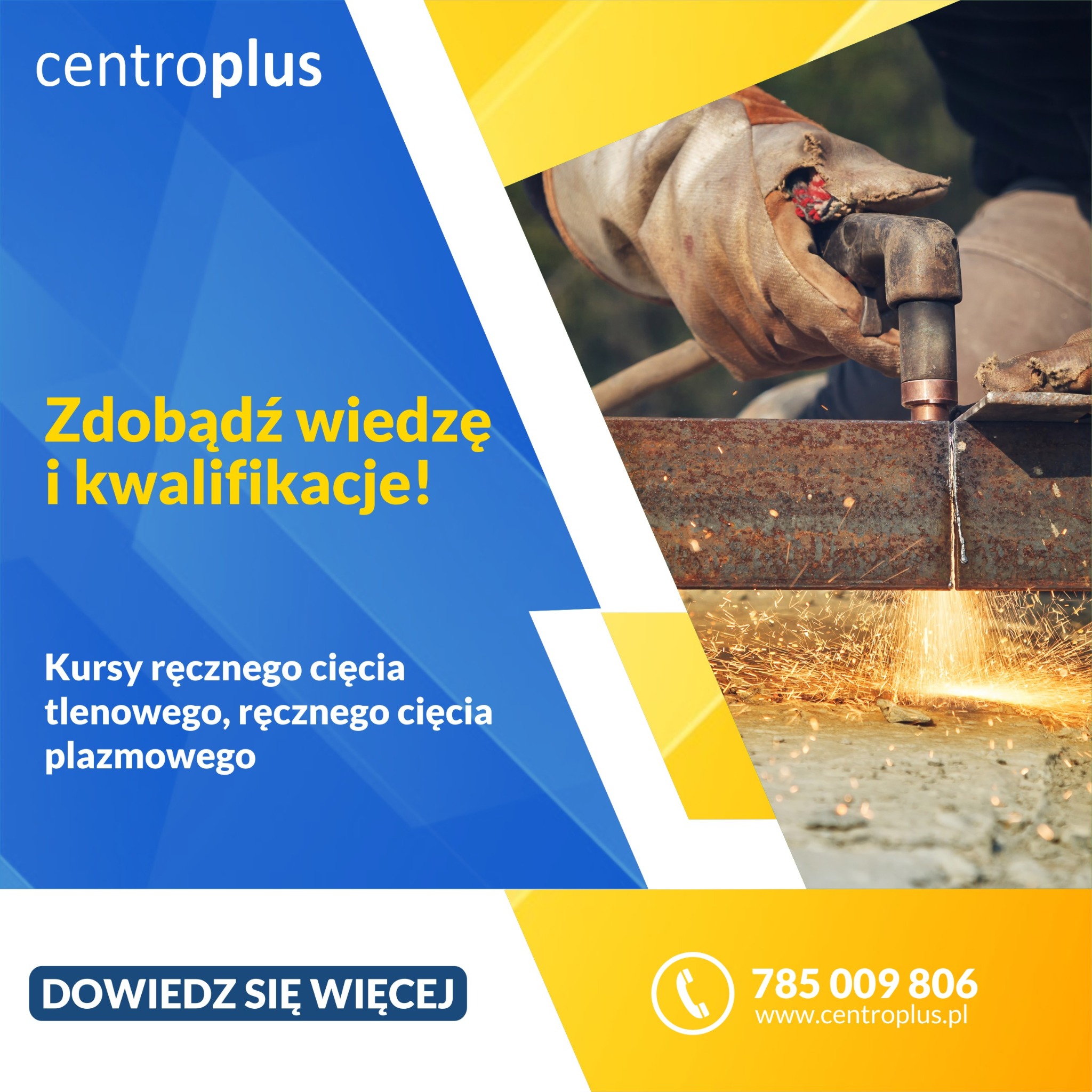 Spawacz w rękawicach ochronnych podczas cięcia metalu, widoczne iskry i urządzenie do cięcia.