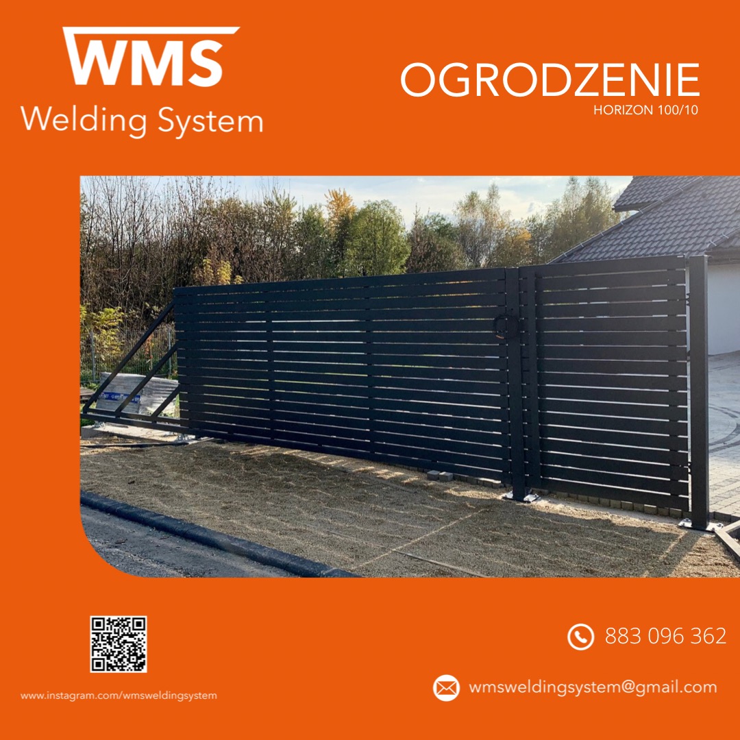 Nowoczesna, przesuwna brama wjazdowa z poziomych profili, model Horizon 100/10, na tle jesiennego ogrodu i domu.