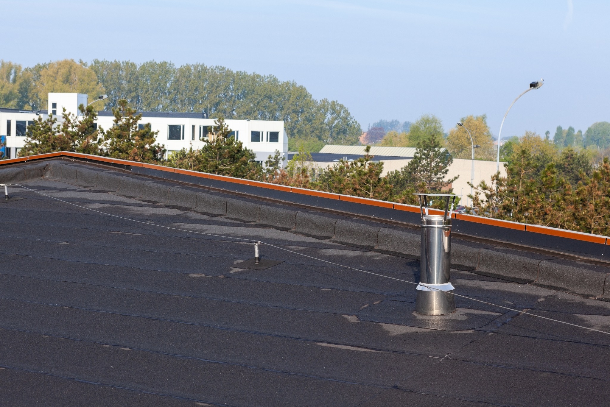 Krycie dachu papą termozgrzewalną