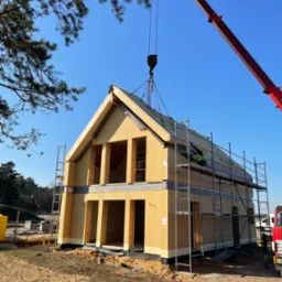 Piętrowy dom o powierzchni 135 m2