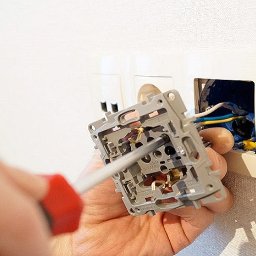 Drobne prace elektryczne Poznań 3