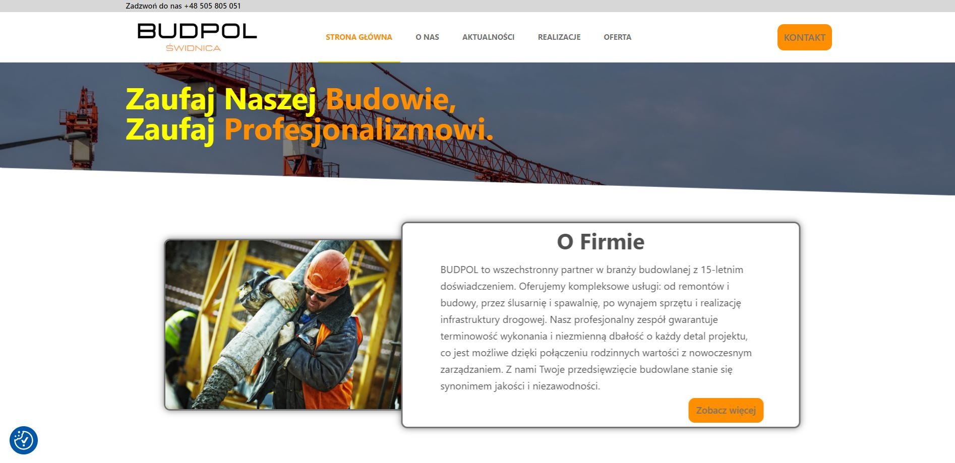 Strona internetowa firmy budowlanej Budpol Świdnica, na której widoczny jest baner z hasłem 'Zaufaj Naszej Budowie, Zaufaj Profesjonalizmowi' oraz zdjęcie pracownika budowlanego w kasku niosącego...