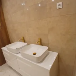 łazienka biały montaż