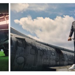 Muchas Gracias - video i social media - Dwa ujęcia: po lewej mężczyzna w koszulce z grafiką i kurtce stoi na sztucznej trawie przed samolotem; po prawej mężczyzna na rowerze stoi na skrzydle samolotu na tle nieba z chmurami.