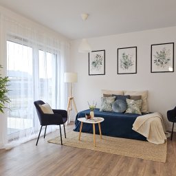 Pusty pokój-to nie problem! Tu aranżacja salonu - warto przygotować nieruchomość i pokazać klientom jak może wyglądać dane pomieszczenie. To znacznie zwiększa ich zainteresowanie.