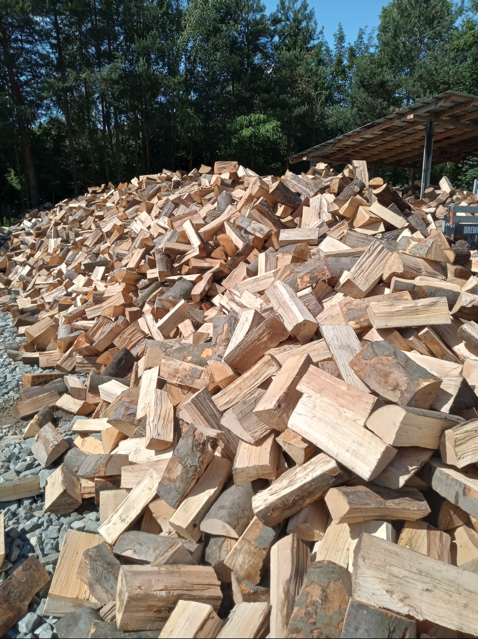 Drewno kominkowe sezonowane