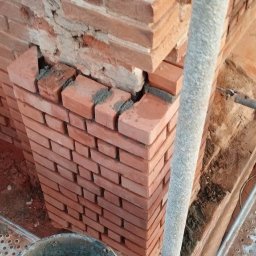 Tutaj na zdjęciach można zobaczyć proces renowacji kościoła