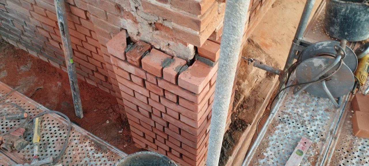 Tutaj na zdjęciach można zobaczyć proces renowacji kościoła