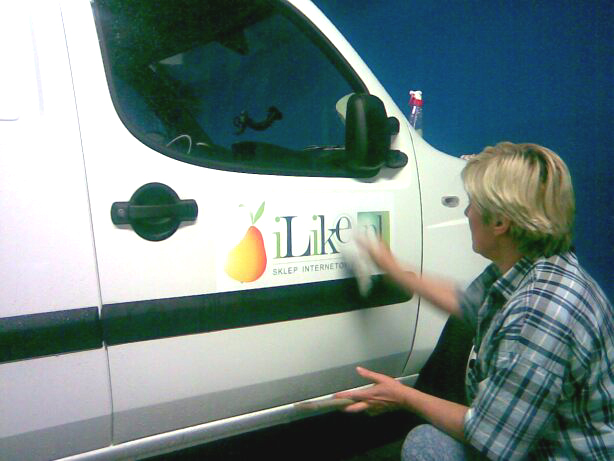 reklama na samochodach