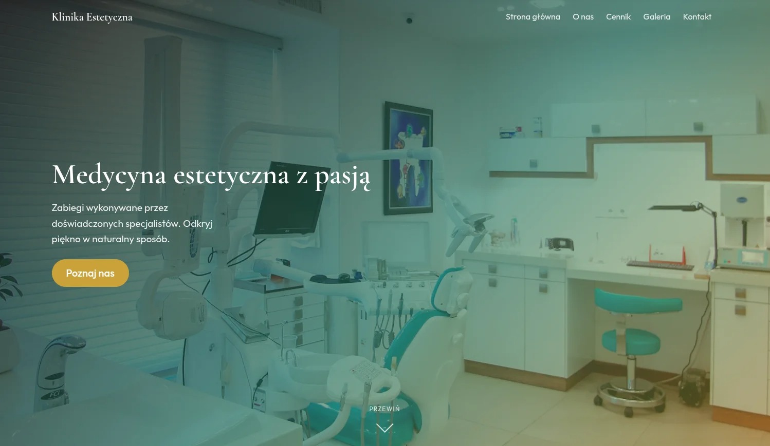 Strona internetowa kliniki medycyny estetycznej z nowoczesnym wnętrzem gabinetu zabiegowego, widoczny fotel dentystyczny i sprzęt medyczny. Minimalistyczny design strony.
