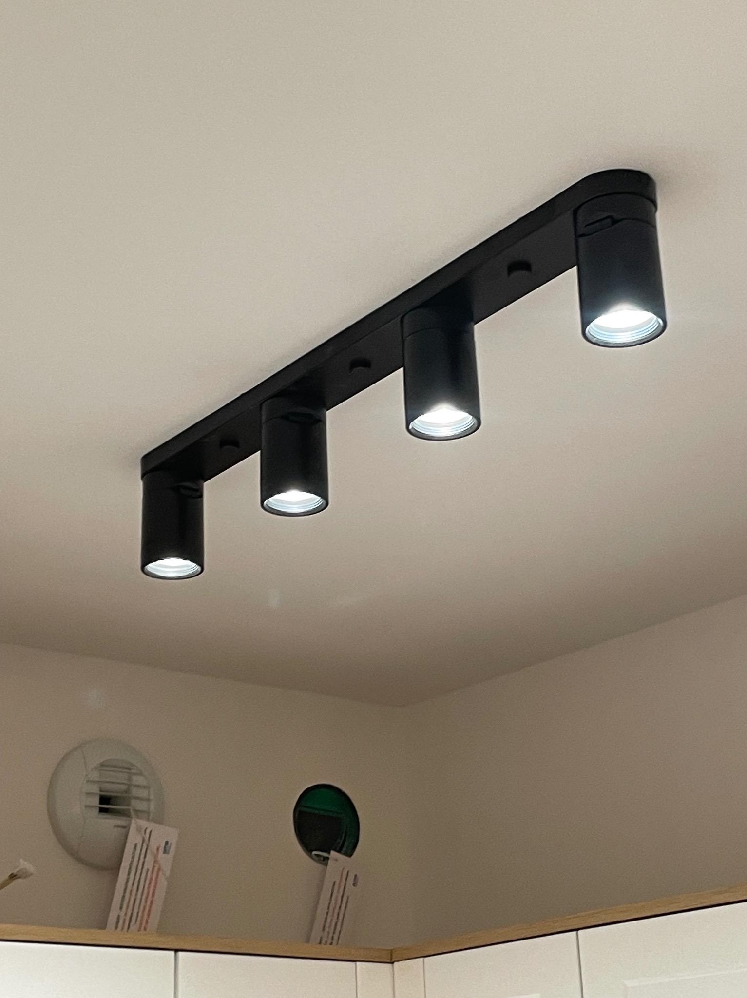 Montaż oświetlenia