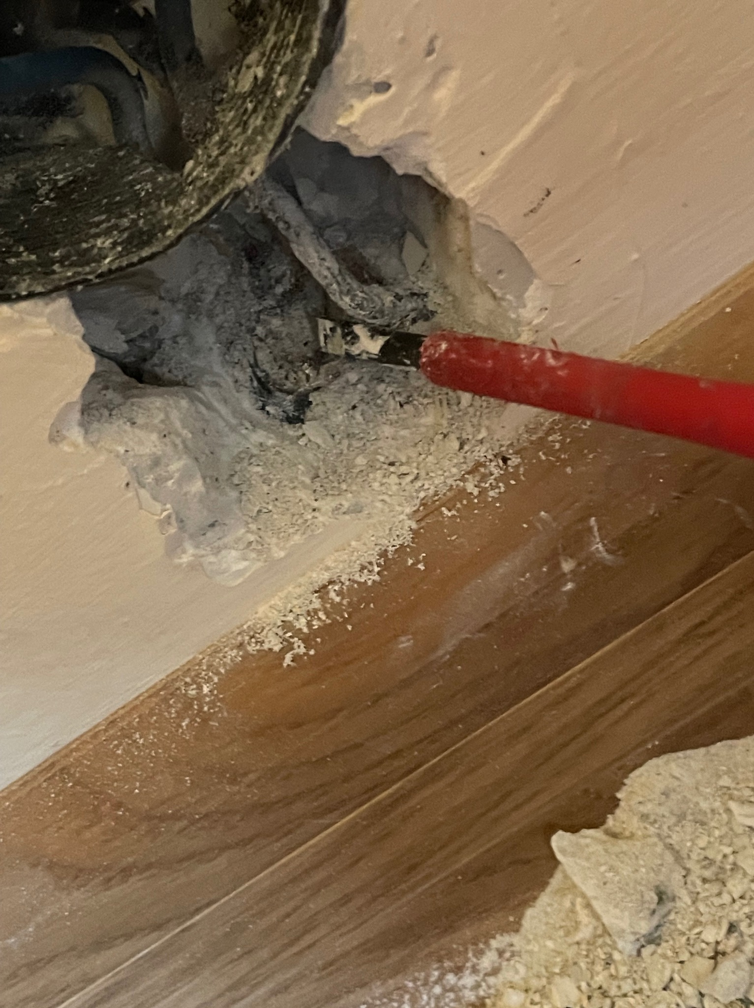 Przetrwanie przewodu aluminiowego