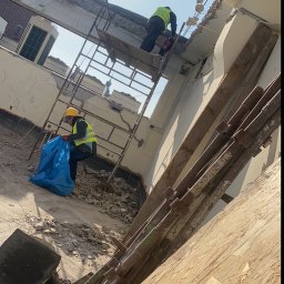 Kilka zdjęć realizowanych naszych prac budowlanych prace wyburzeniowe i prace przy czyszczeniu cegły 