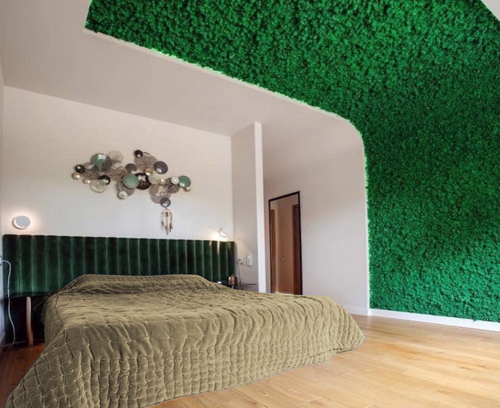 Sypialnia z łóżkiem z zielonym, mchem pokrytym fragmentem ściany i sufitu, oraz dekoracją ścienną w stylu boho.