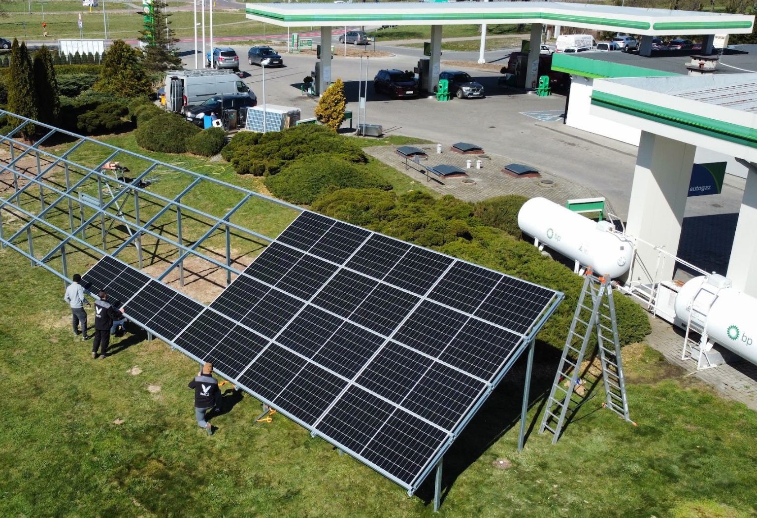 Instalacja gruntowa na stacji BP.