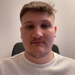 Maksymilian Reluga - Mycie Elewacji Budynk&oacute;w Wyszk&oacute;w