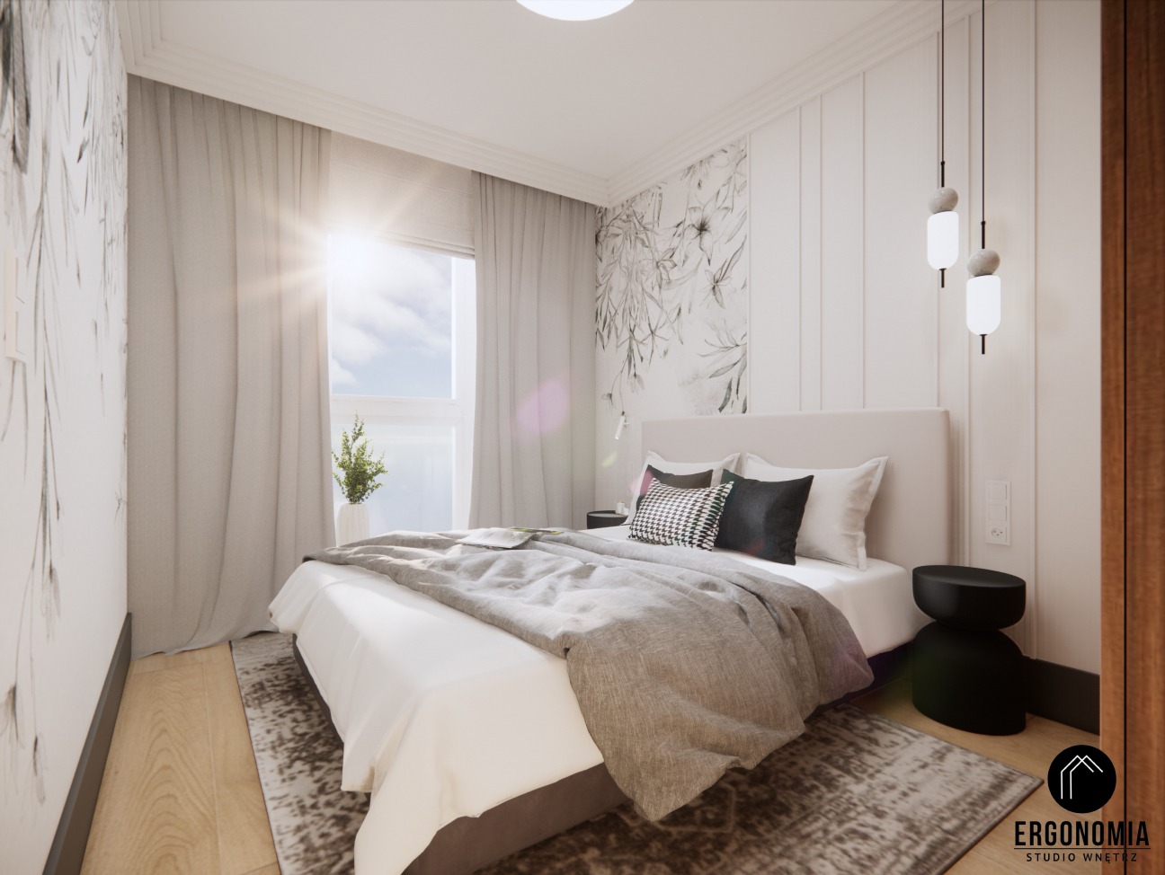 Elegancka sypialnia z łóżkiem, szarą narzutą i wzorzystymi poduszkami, oświetlona naturalnym światłem wpadającym przez okno z widokiem na niebo. Na ścianie dekoracyjny motyw roślinny i nowoczesne...