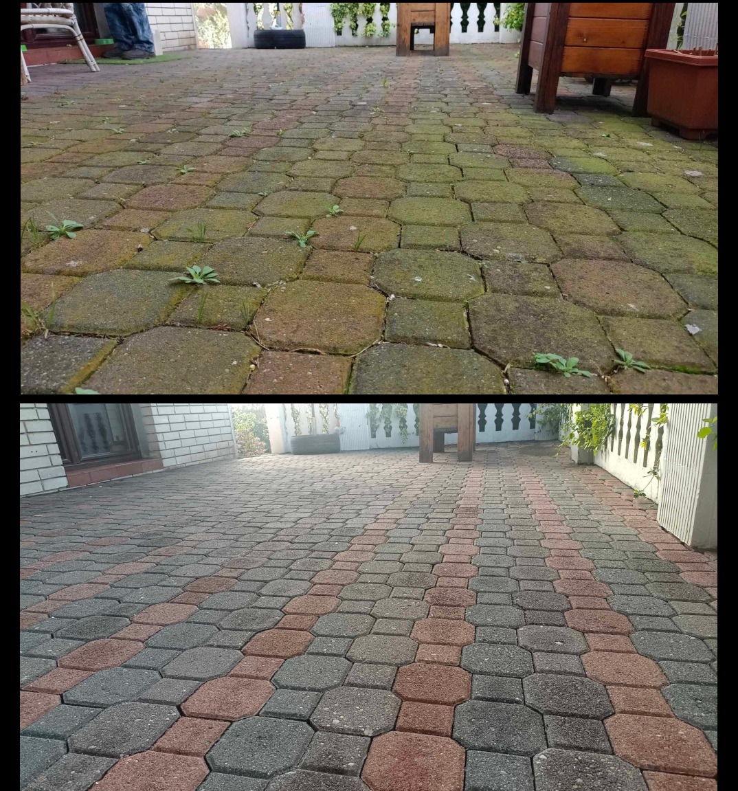 Porównanie kostki brukowej: górna część pokryta mchem i chwastami, dolna część wyczyszczona, ukazująca szaro-czerwony wzór. Widoczne różnice w kolorze i wyglądzie nawierzchni.