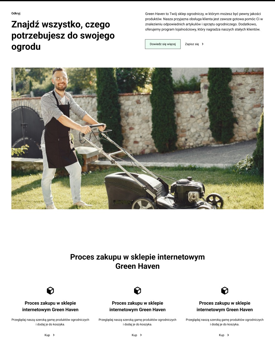 Uśmiechnięty mężczyzna w czarnym fartuchu pcha kosiarkę po trawniku przed kamiennym murem i wysokimi tujami, prezentacja sprzętu ogrodniczego.