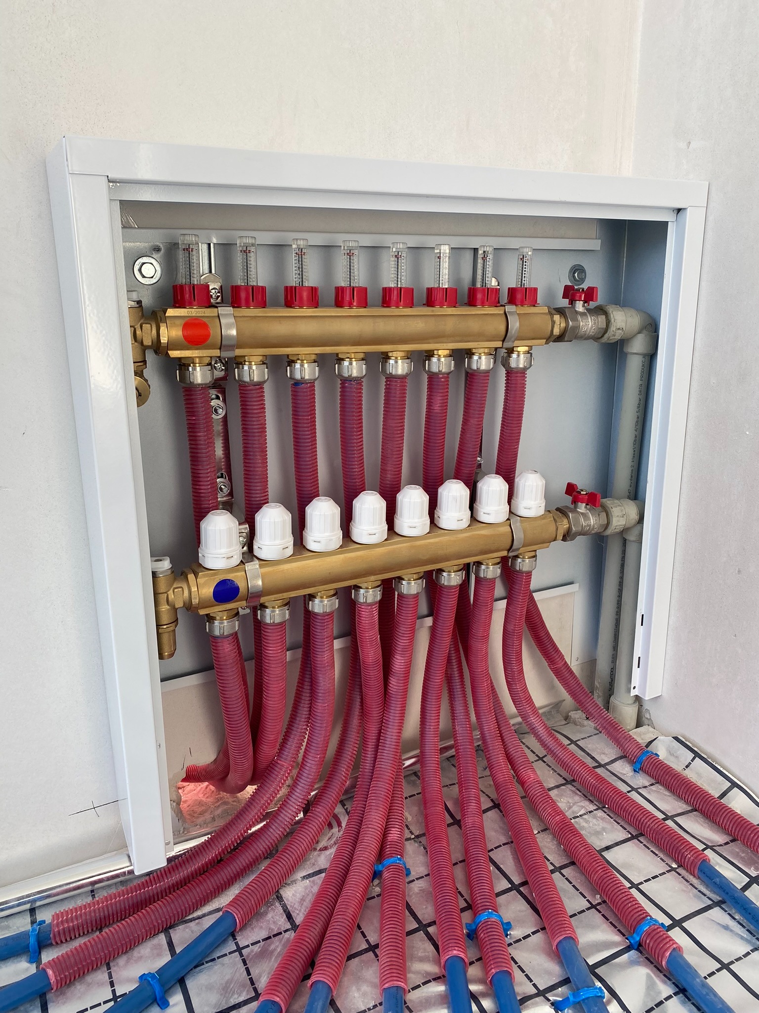 Rozdzielacz ogrzewania podłogowego