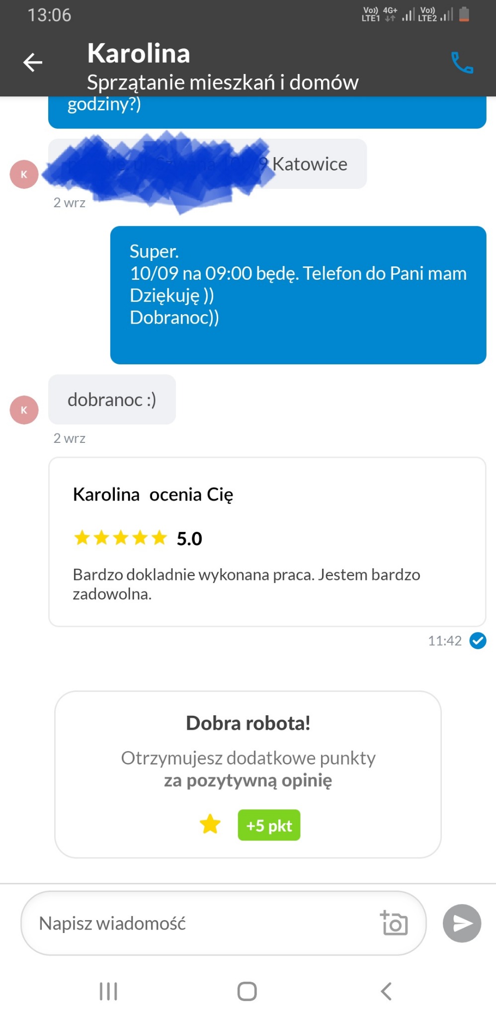 Zrzut ekranu czatu z klientką Karoliną, oceniającą pracę na 5 gwiazdek, z opisem 'Bardzo dokładnie wykonana praca. Jestem bardzo zadowolona.'