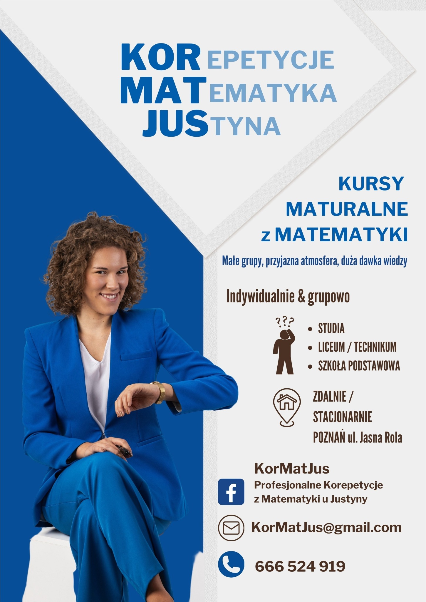 Kobieta w niebieskim garniturze uśmiecha się na tle plakatu z ofertą korepetycji z matematyki dla maturzystów, studentów i uczniów szkół podstawowych, z informacją o nauce indywidualnej i grupowej,...