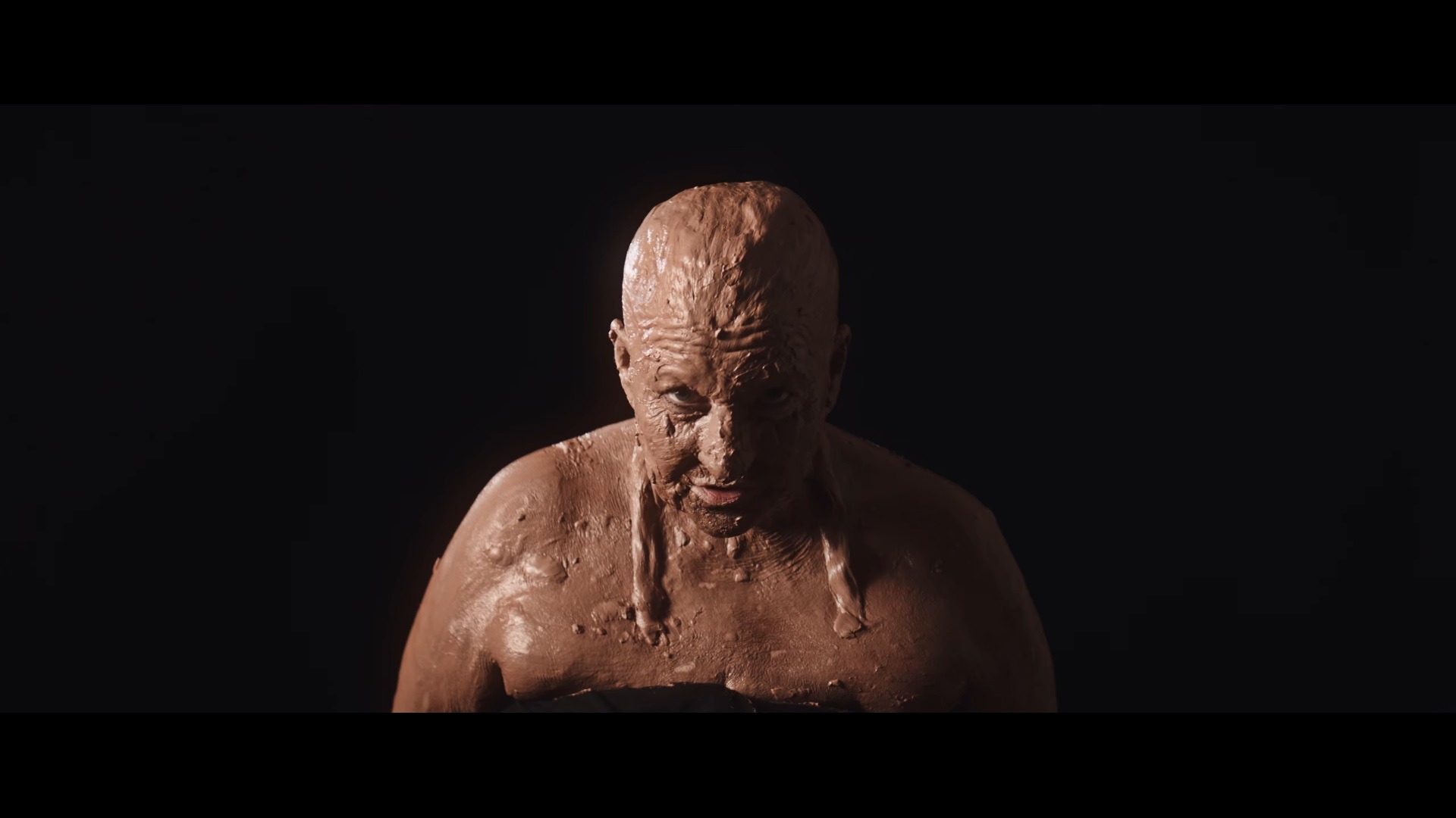 Materiał dla Adama Łuckiego, zielonogórskiego artysty