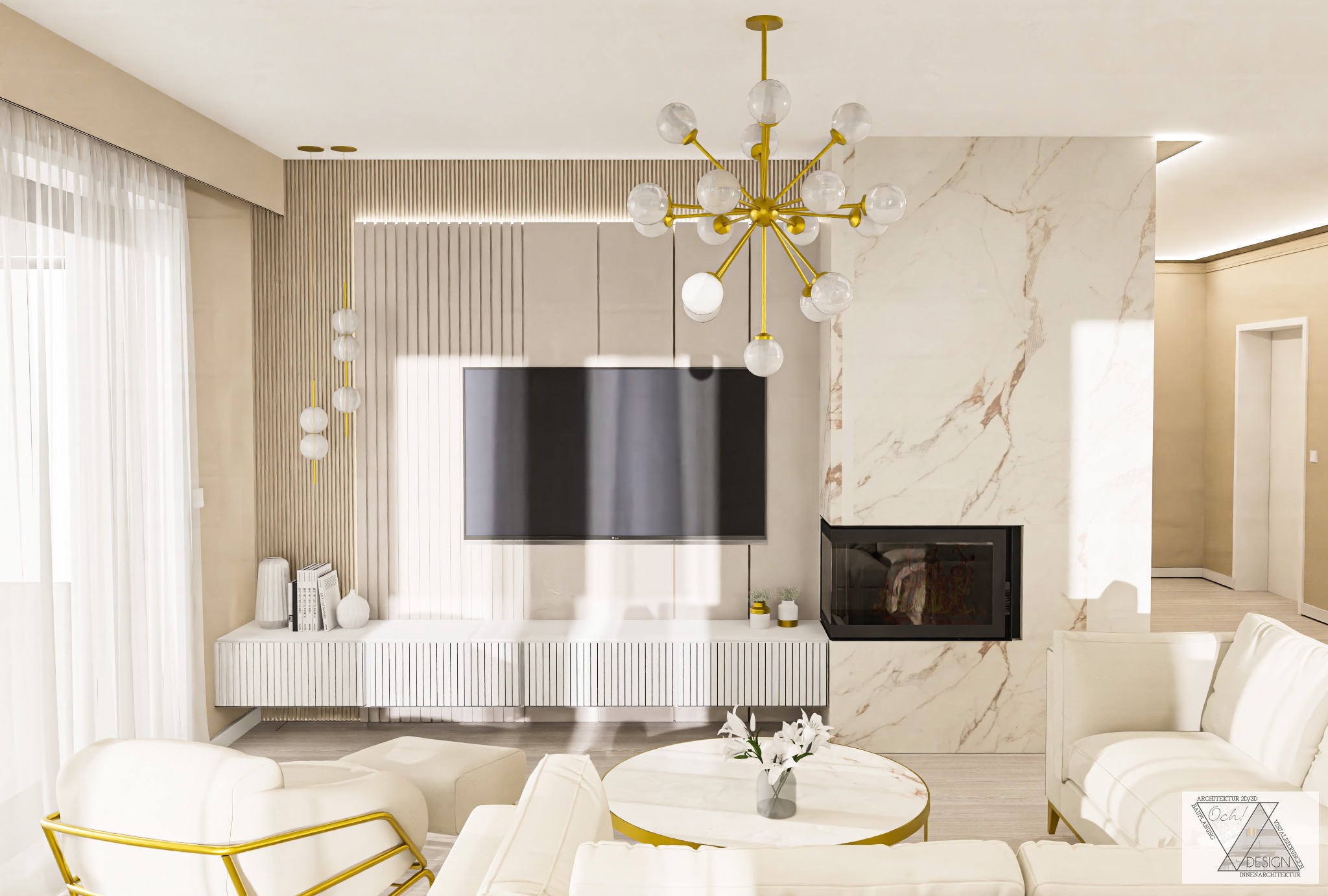 Jasny salon z marmurową ścianą, kominkiem, telewizorem, złotym żyrandolem z kulami i białymi meblami z elementami złota, okrągły stolik kawowy z kwiatami.