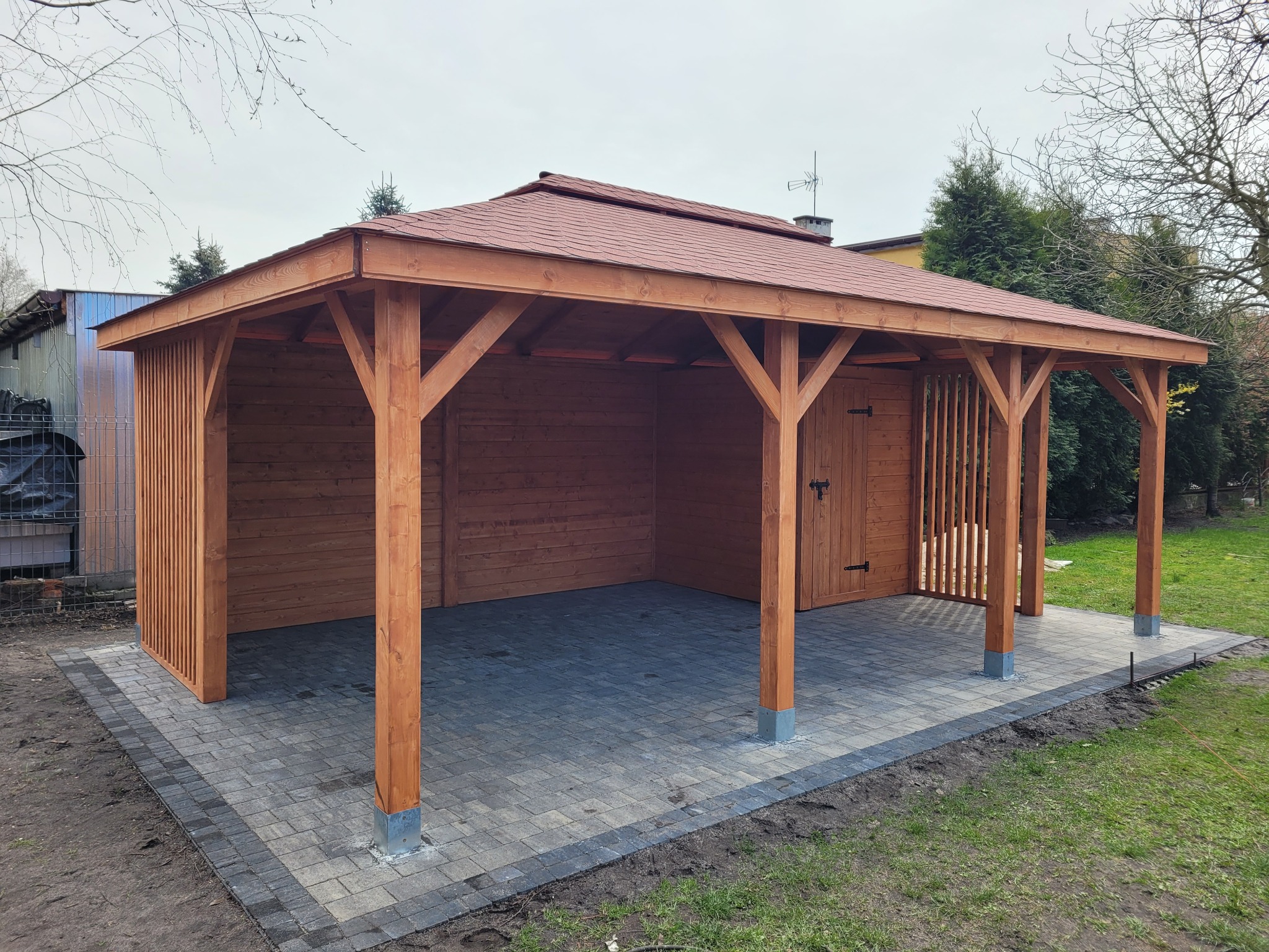 Domek narzędziowy z altaną Leon 2w1 4x6m