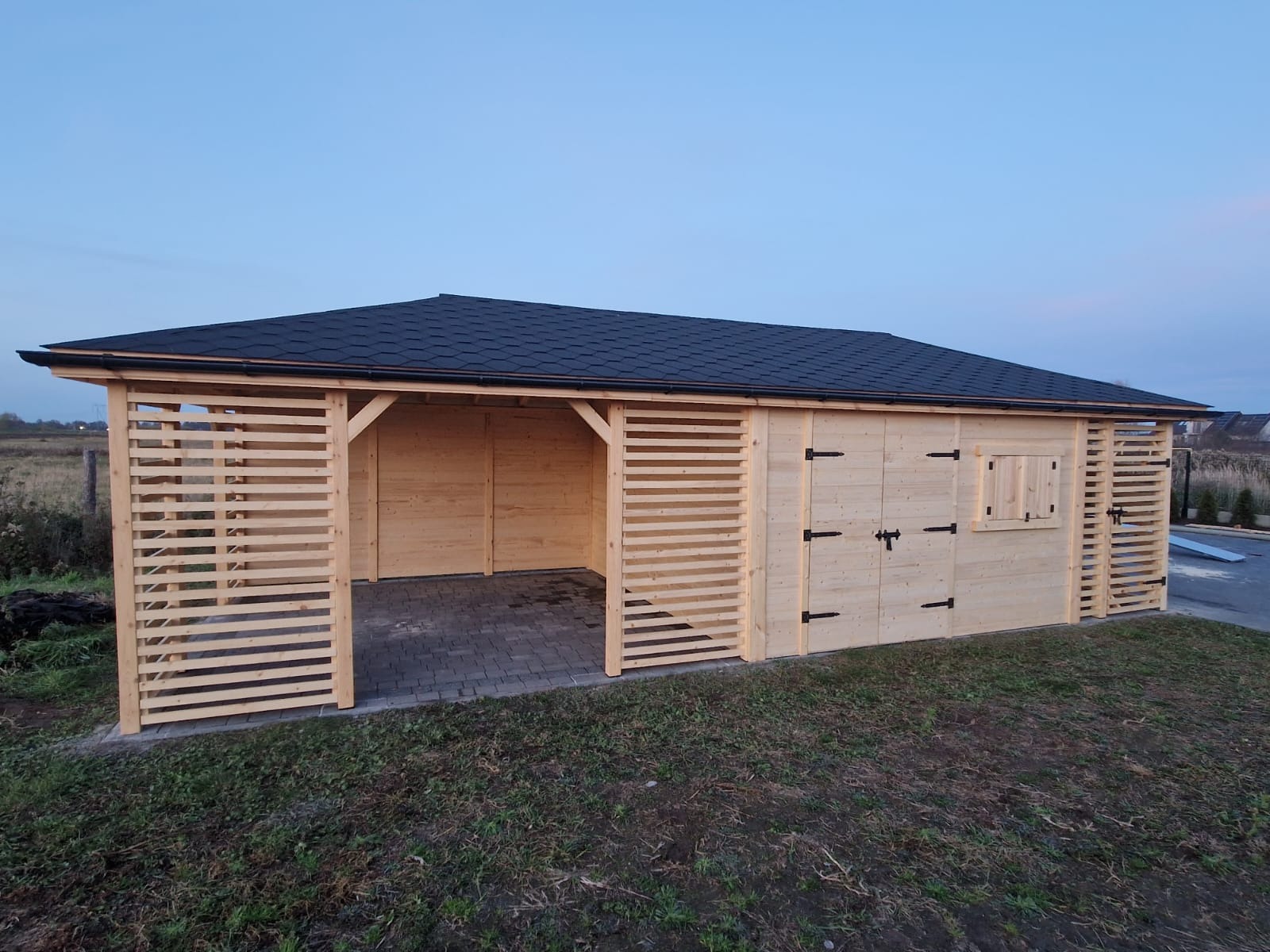 Domek narzędziowy z altaną i drewutnią Pawełek 3w1 4x8m