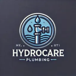 Logo firmy Hydrocare Plumbing: stylizowany kran z kroplami i falami w okręgu, nazwa firmy poniżej, na ciemnym tle.