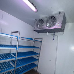 Nowa chłodnia w sklepie mięsnym 