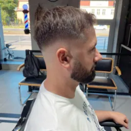 Strzyżenie klasyczne oraz strzyżenie brody