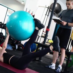 FitNow Kraków - studio treningów. Praca pod okiem trenera personalnego