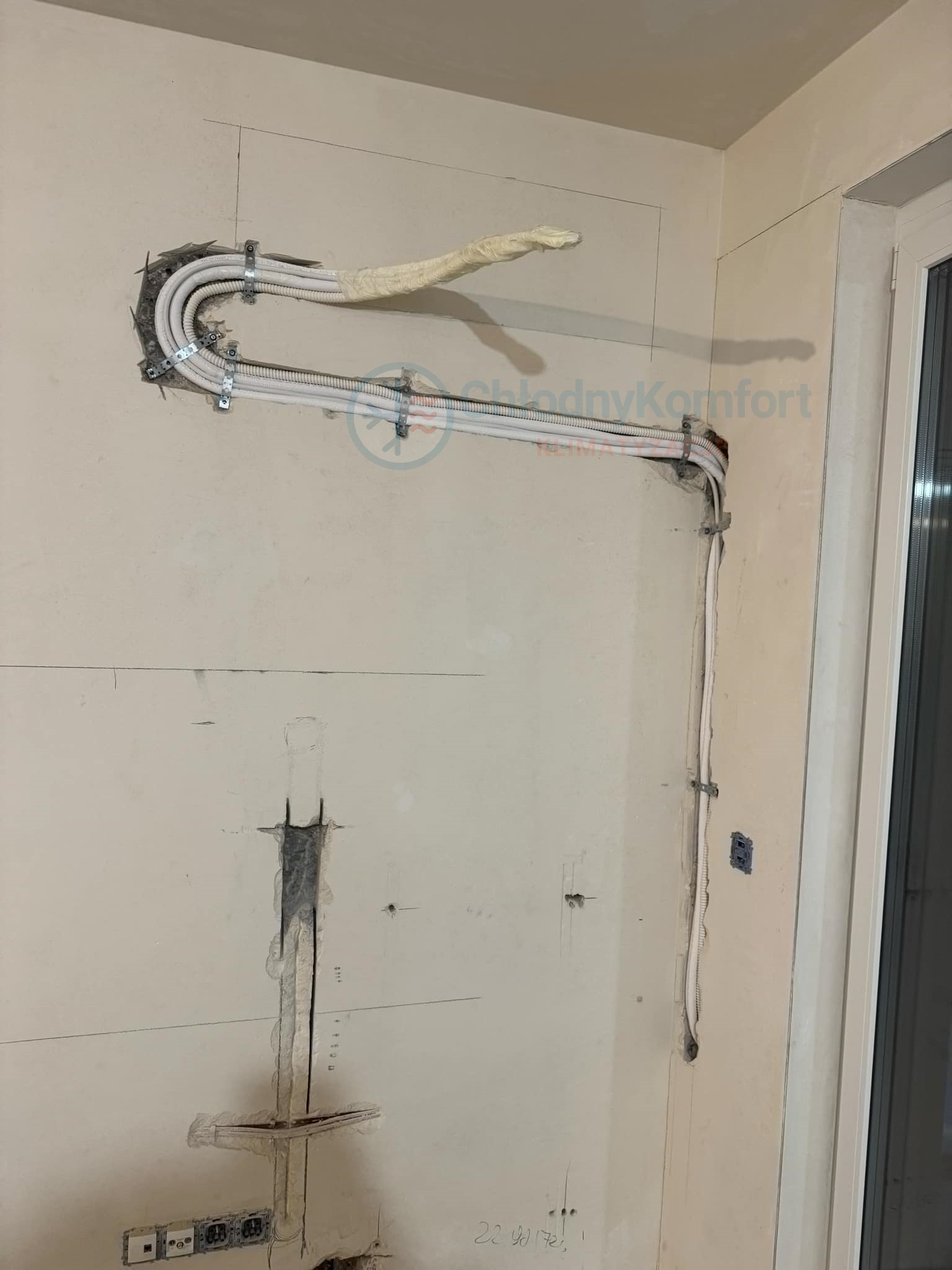 Przygotowana instalacja klimatyzacji.
