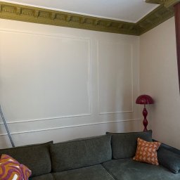 Oskar Żemojdzin - Malowanie sztukaterii (zieleń) i klejenie sztukaterii - czas realizacji 2 dni.