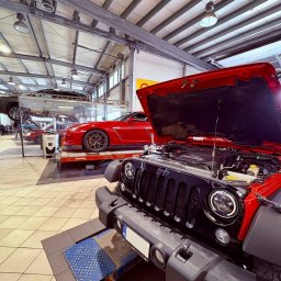 Przegląd przed zakupem auta - dzięki temu, że łączymy stację kontroli pojazdów z serwisem samochodowym, oferujemy najbardziej kompleksowy przegląd przedzakupowy. 
Stacji Kontroli Pojazdów Domagała oferuje sprawdzenie auta przed zakupem w Jeleniej Górze.