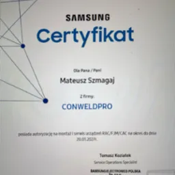 Certyfikat Samsung dla firmy CONWELDPRO, potwierdzający autoryzację na montaż i serwis urządzeń RAC/FJM/CAC do 20.01.2027. Dokument w tonacji bieli i błękitu.