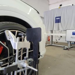 usługa kalibracji systemów ADAS (kamery i radary)