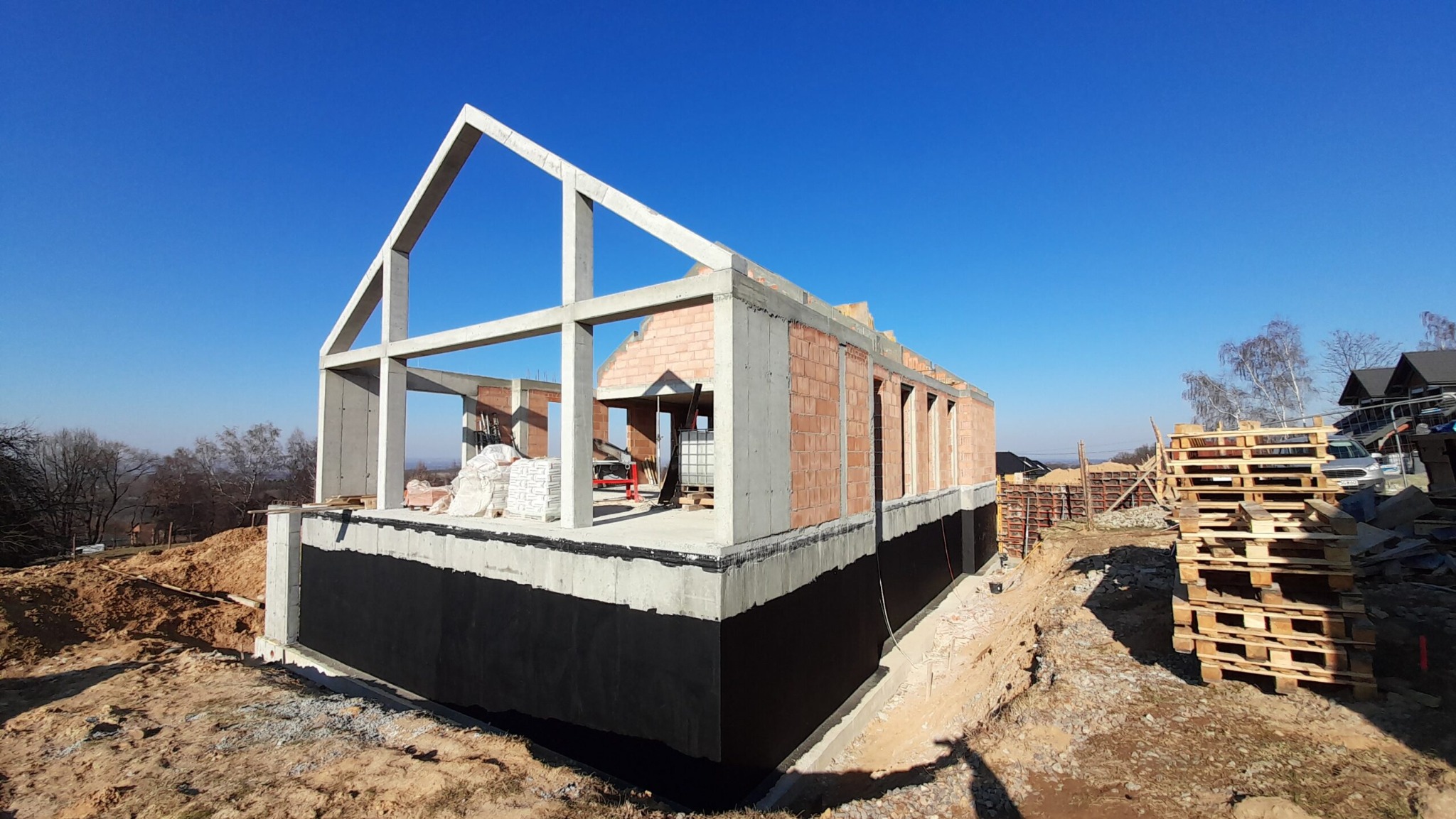 Budowa stanu surowego