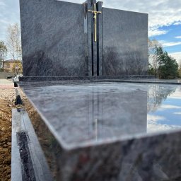 Nagrobki Szydłowiec 2