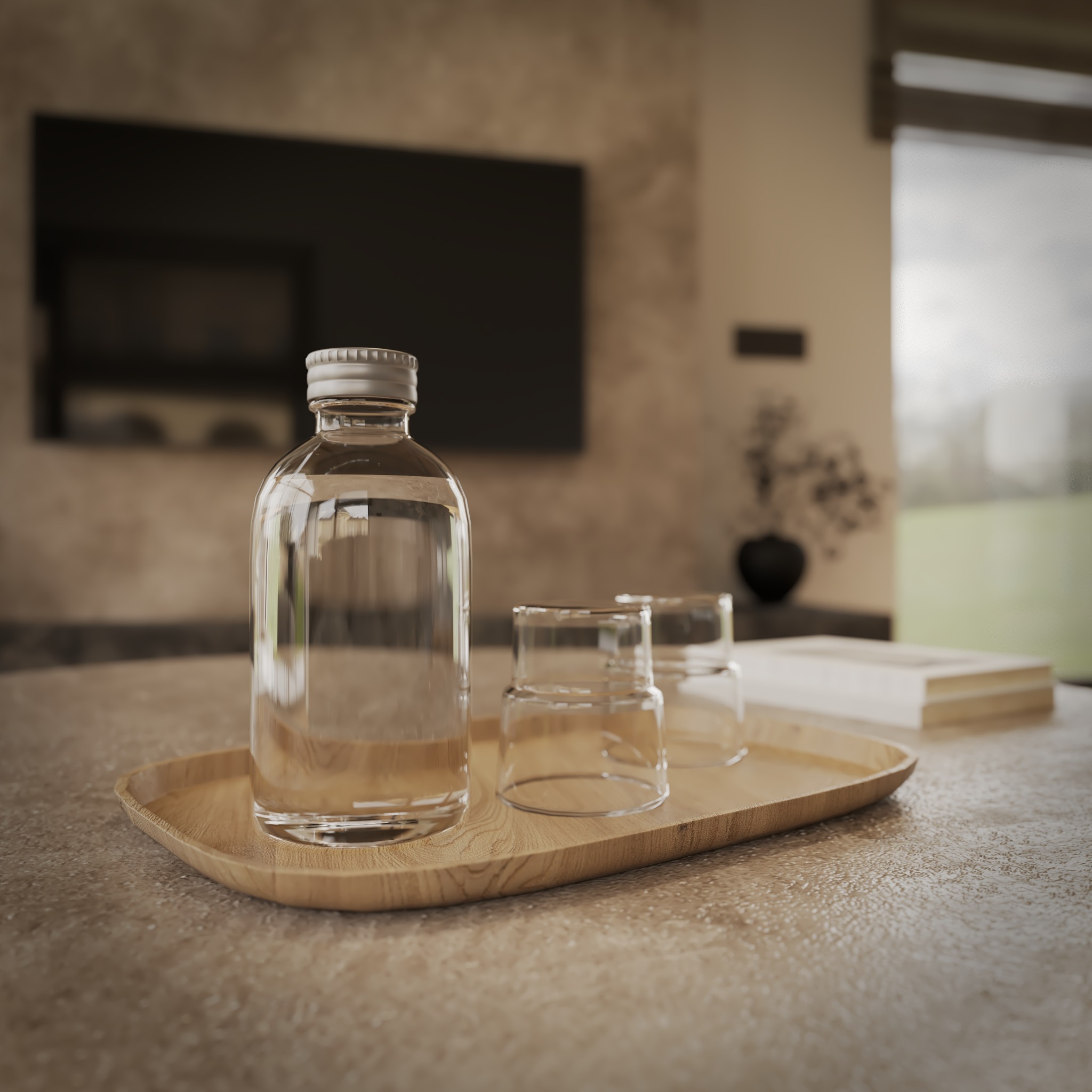 Szklana butelka wody i dwie szklanki na drewnianej tacy. W tle telewizor i okno z widokiem na zieleń. Minimalistyczny wystrój wnętrza.