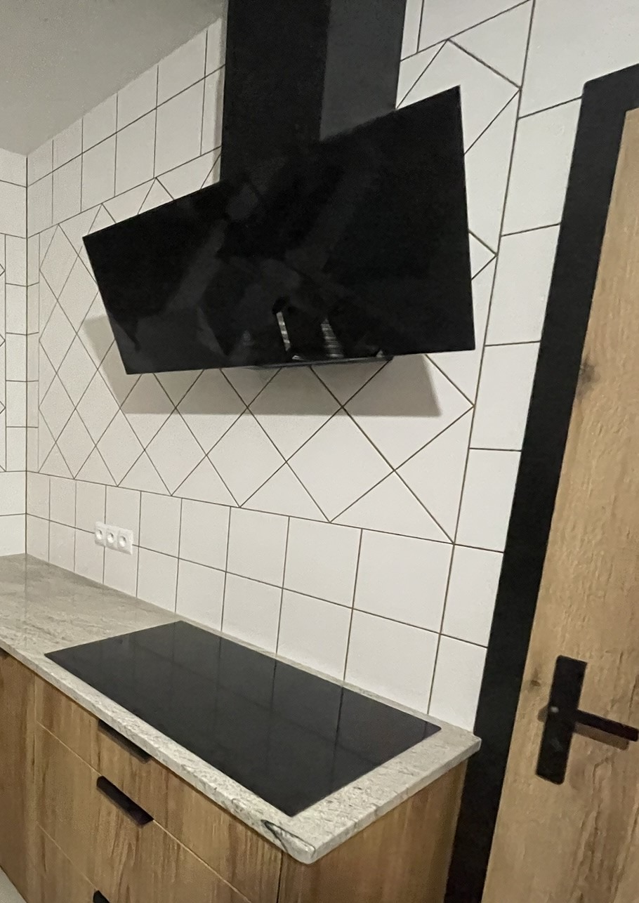 Podłączenie płyty indukcyjnej i okapu