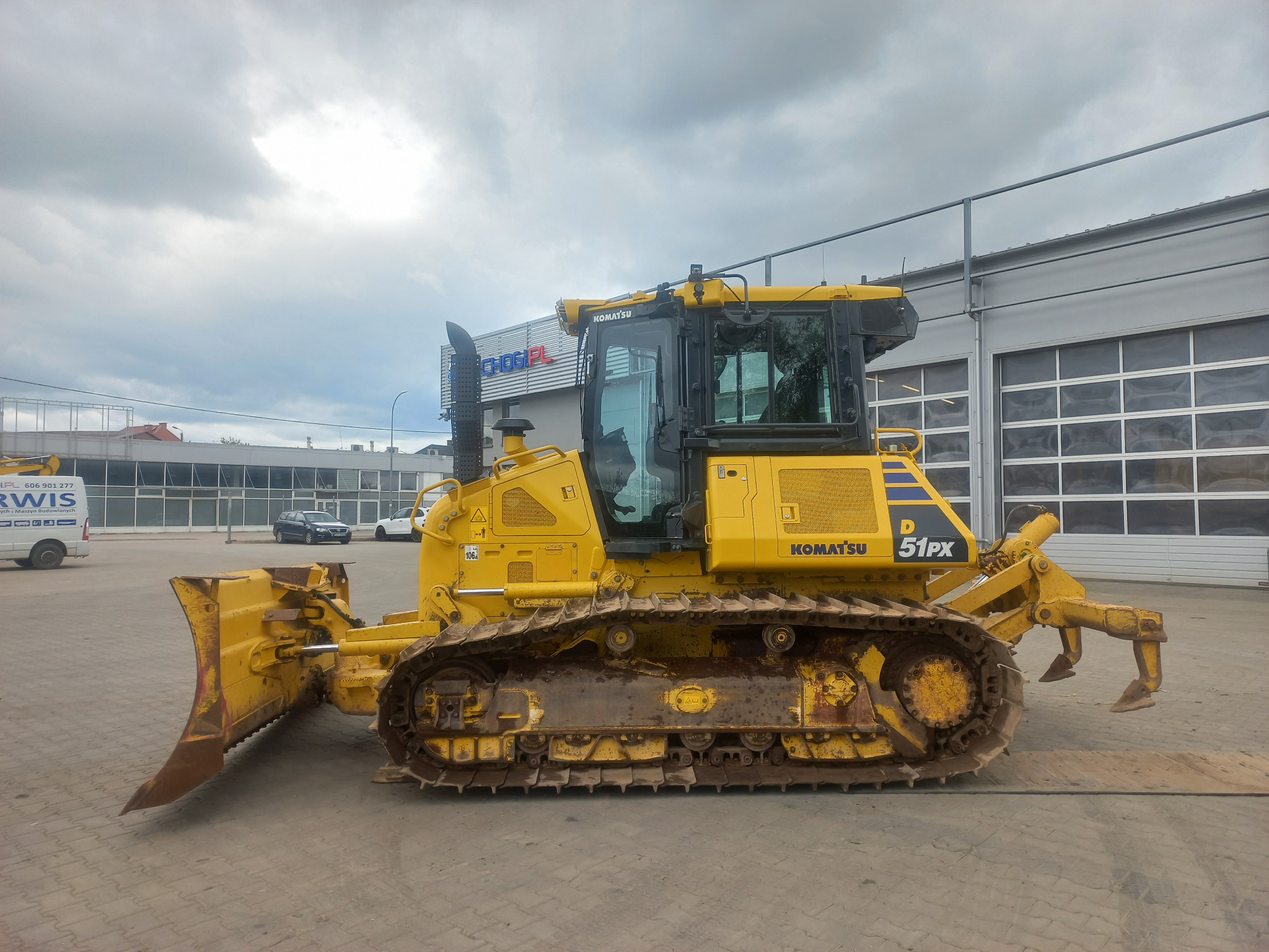 Komatsu D51PX - spycharka
