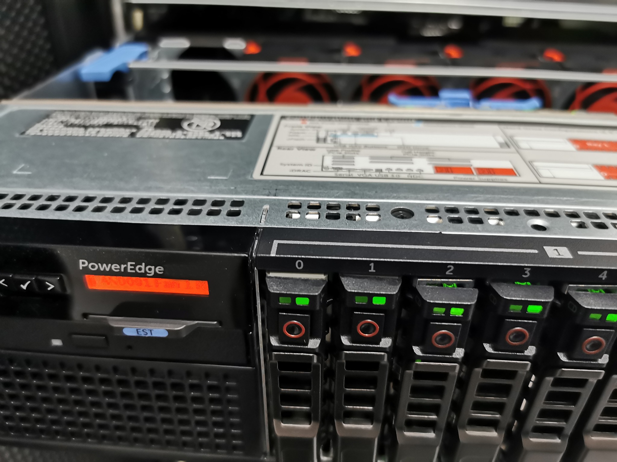 Nasze realizacje instalacja serwerów.