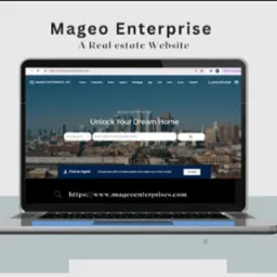 Laptop wyświetla stronę internetową Mageo Enterprises z nagłówkiem 'A Real estate Website', widok na panoramę miasta w tle, pasek wyszukiwania z napisem 'Unlock Your Dream Home'.