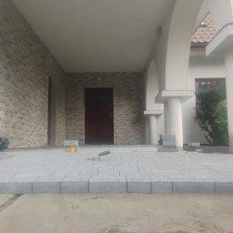 Układanie kostki brukowej Baranów 2