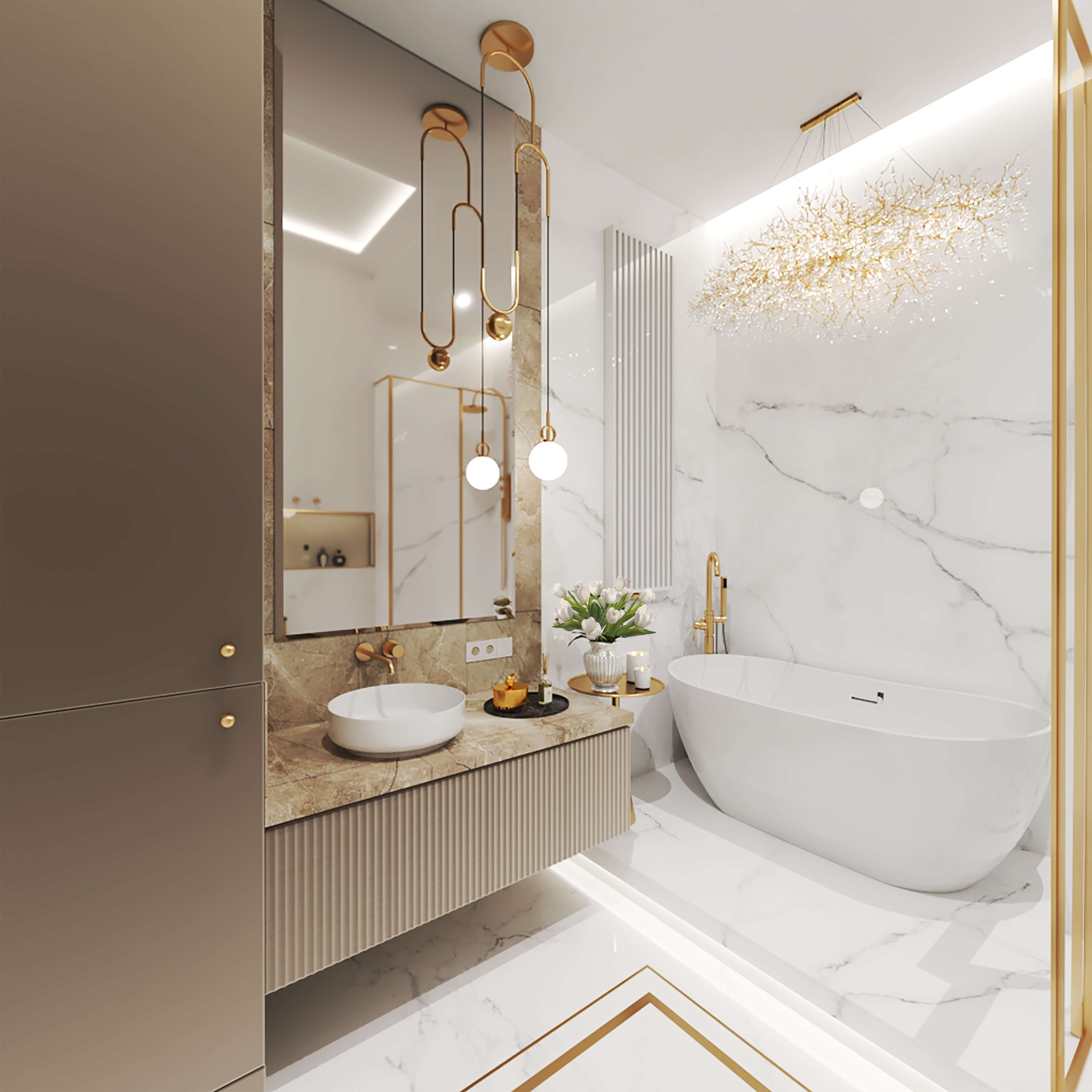 Elegancka łazienka z marmurowymi ścianami, wolnostojąca wanna, umywalka nablatowa na szafce z ryflowanym frontem, złote baterie i dekoracyjne lampy wiszące.